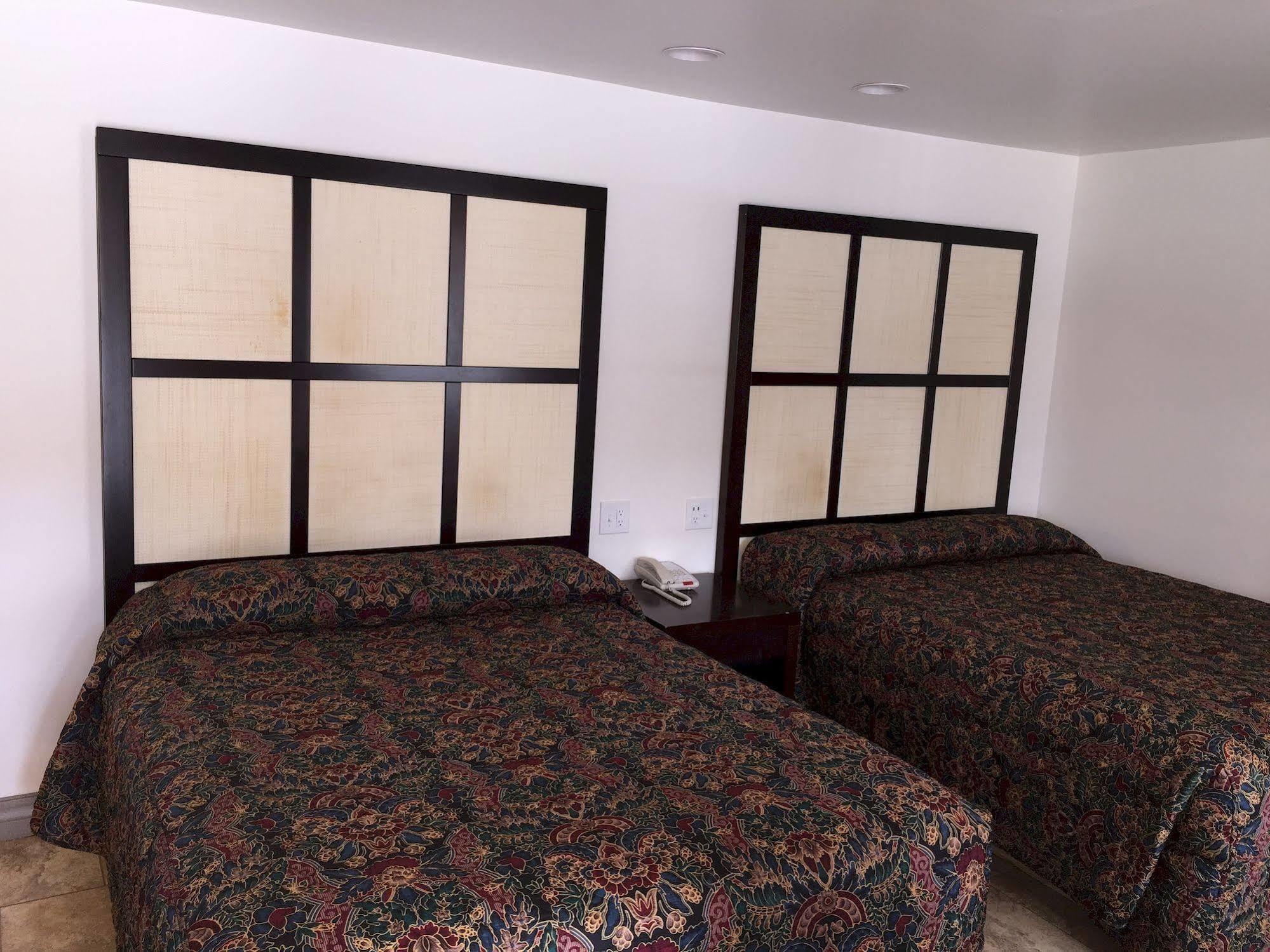 Roswell Inn Luaran gambar